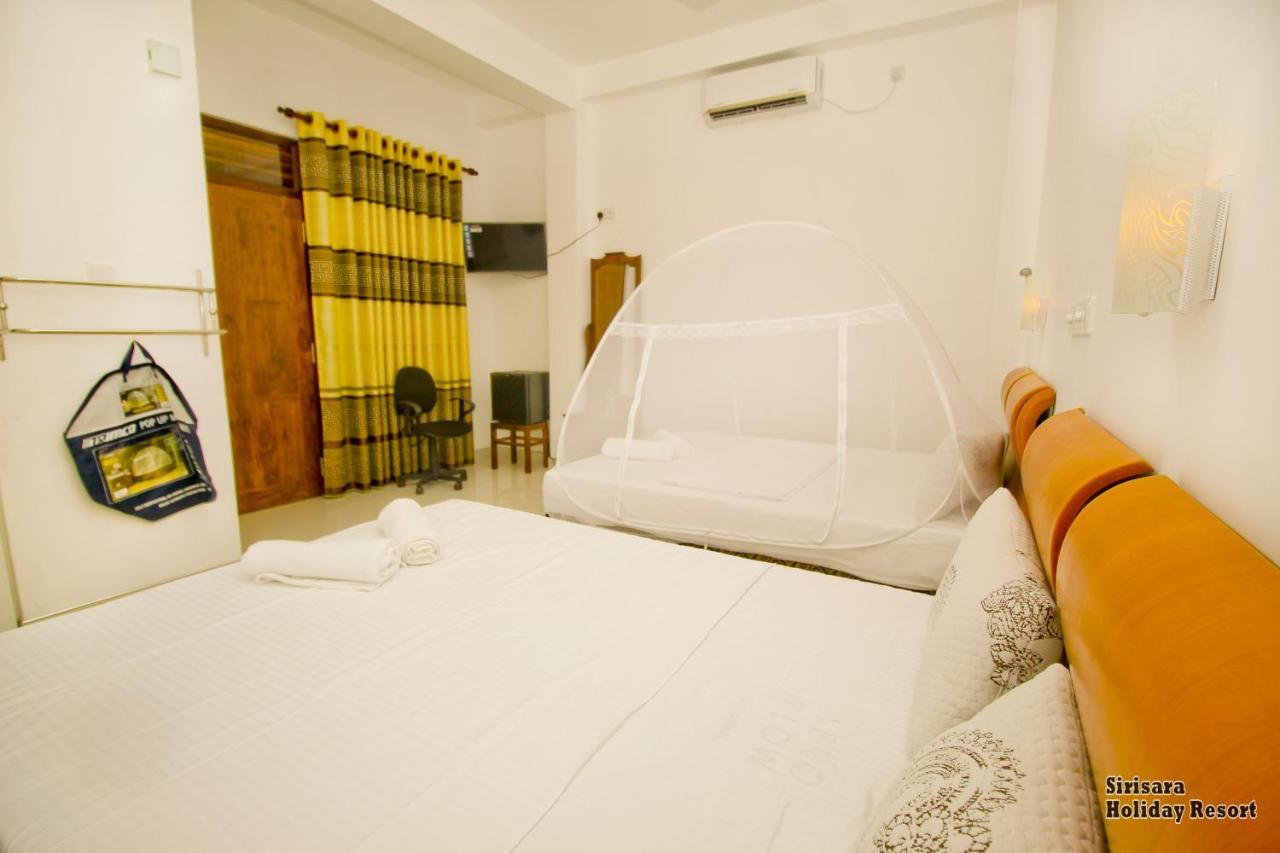 Sirisara Holiday Resort อนุราธปุระ ภายนอก รูปภาพ
